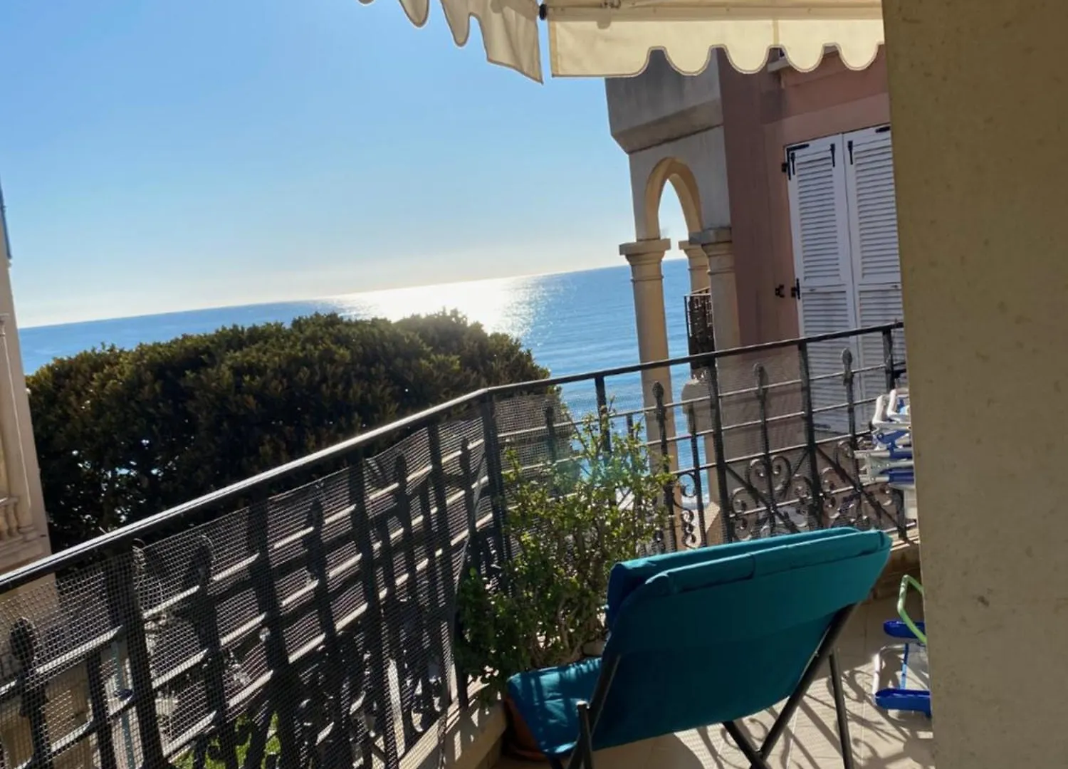 Le Victoria Beach Menton